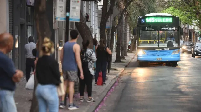 colectivo_calle_gentejpg