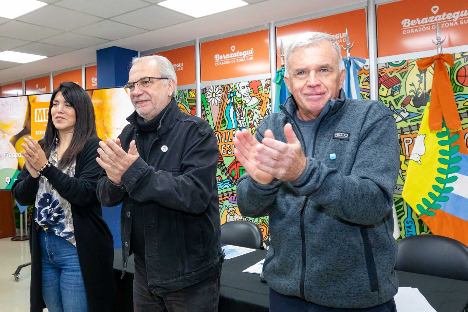 Carlos-Balor-y-Pascolini-entregaron-subsidios-a-81-familias-de-Berazategui_5