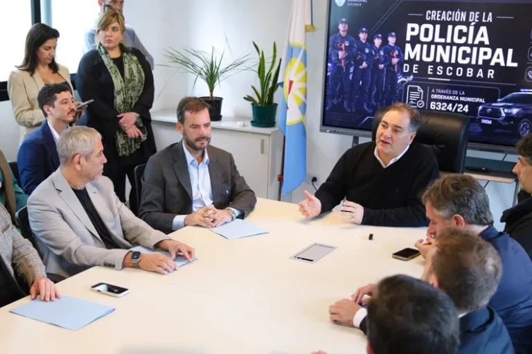 alonso-sujarchuk-ferraresi-e-intendentes