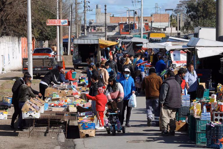 feria-itati-en-villa-fiorito-ventas-de-todo-y-de-UYMH6E6AVJBGHCLDS3Q4KTIBTA